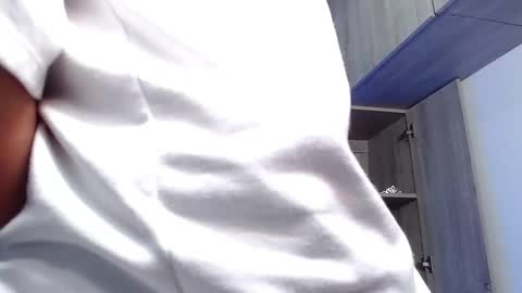 Danna online show from November 2025 02:34:01 AM