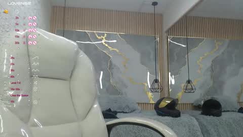 danna online show from September 2025 07:24:02 PM