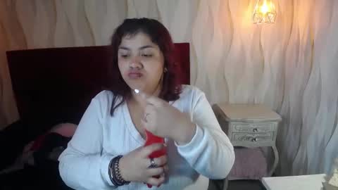 Danna Garza online show from December 2025 04:28:02 AM