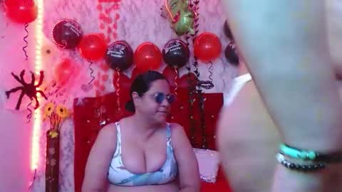 dannalanegra2 online show from October 2025 05:24:02 PM