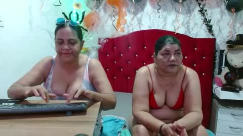 dannalanegra2 online show from October 2025 06:02:01 PM