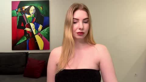 dannamissss online show from December 2024 09:41:02 PM