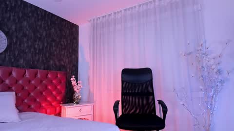 Danna online show from January 2025 02:43:01 PM