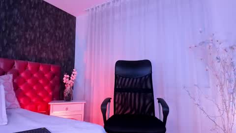 Danna online show from January 2025 05:51:01 PM