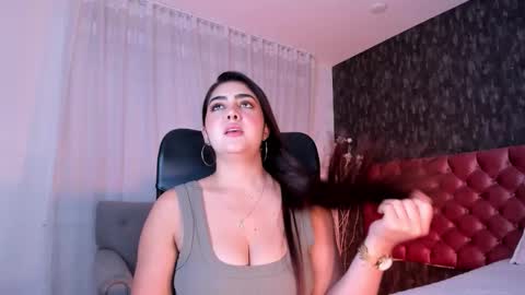 Danna online show from November 2025 03:00:01 PM