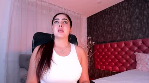 Danna online show from November 2025 05:13:01 PM