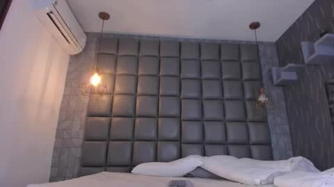 Danna online show from October 2025 12:17:02 PM