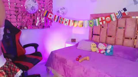 Dannia online show from June 2026 10:21:01 AM