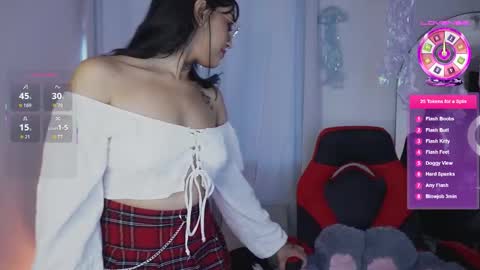    online show from November 2025 09:04:02 PM