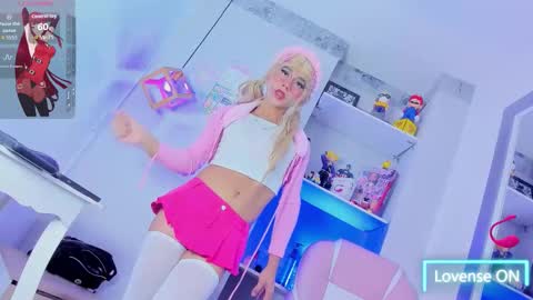 Danni  Sebastian online show from October 2025 11:32:02 AM