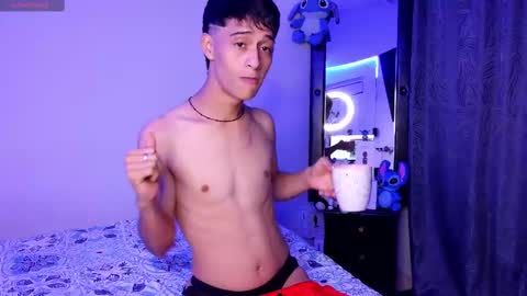 Snapshot of danny777_ chatting on October 2025 01:25:01 AM Danny online show from October 2025 01:25:01 AM