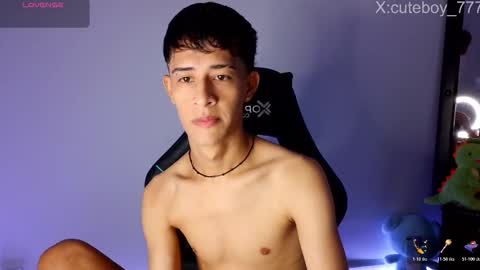 Snapshot of danny777_ chatting on November 2025 10:04:02 AM Danny online show from November 2025 10:04:02 AM