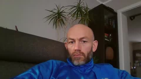 danny81boy online show from December 2024 01:22:02 PM