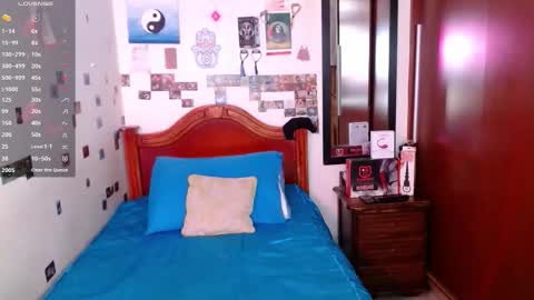 Snapshot of danny__phantom chatting on October 2025 06:15:02 PM phantom555 online show from October 2025 06:15:02 PM