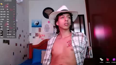 Snapshot of danny__phantom chatting on October 2025 07:03:02 PM phantom555 online show from October 2025 07:03:02 PM