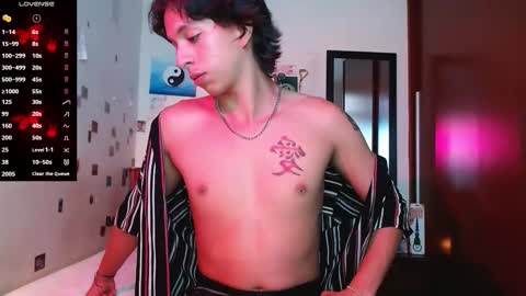 Snapshot of danny__phantom chatting on December 2025 06:58:01 PM phantom555 online show from December 2025 06:58:01 PM