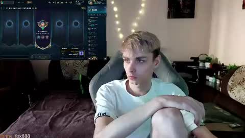 Snapshot of danny_fox888 chatting on June 2026 02:10:02 PM Daniel online show from June 2026 02:10:02 PM