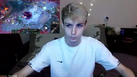 Snapshot of danny_fox888 chatting on June 2026 07:38:02 PM Daniel online show from June 2026 07:38:02 PM