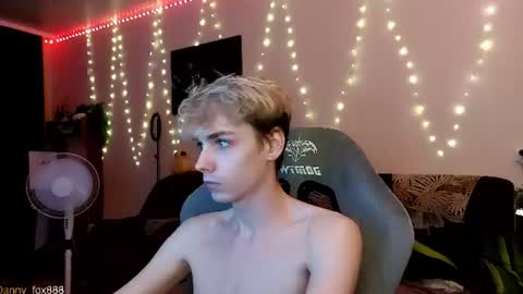 Snapshot of danny_fox888 chatting on July 2026 10:02:02 PM Daniel online show from July 2026 10:02:02 PM