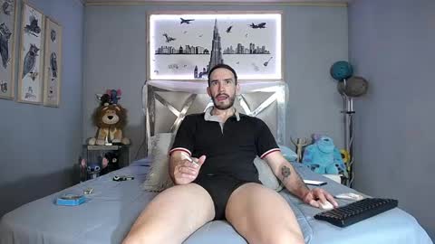 Danny and Alex online show from April 2026 06:35:01 PM