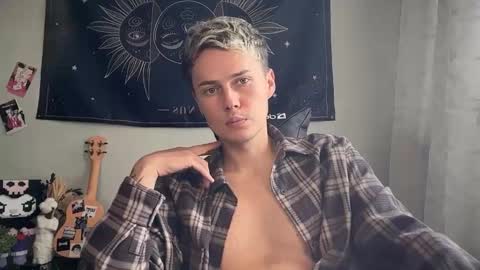 danny online show from September 2025 12:08:02 PM