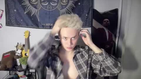 danny online show from November 2025 04:07:01 PM