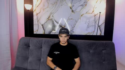 Snapshot of dante_18cm chatting on May 2026 12:40:02 AM Dante online show from May 2026 12:40:02 AM