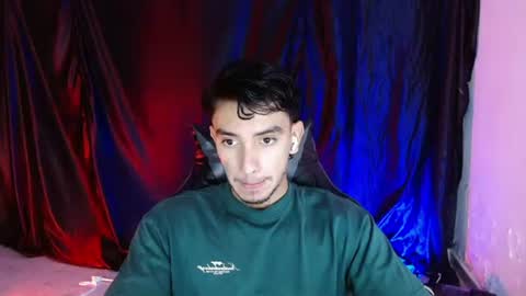 Snapshot of dante_18cm chatting on June 2026 01:04:02 AM Dante online show from June 2026 01:04:02 AM