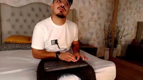 Snapshot of dante_goldt chatting on June 2026 10:24:01 PM Dante online show from June 2026 10:24:01 PM
