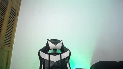 danteread online show from February 2025 09:58:01 PM