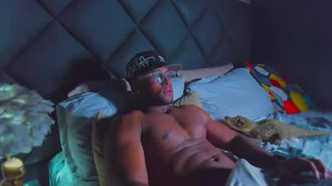 Dany online show from December 2025 10:18:02 PM