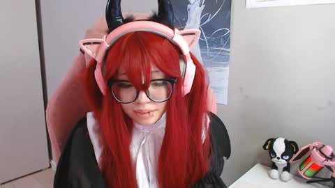 danyelleeyermann online show from April 2026 01:17:01 PM