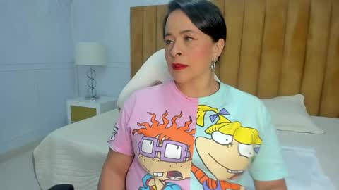 Daphne online show from January 2025 02:33:02 AM