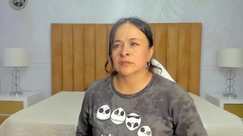 Daphne online show from January 2025 09:01:02 AM