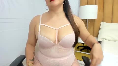 Daphne online show from March 2025 05:42:01 AM