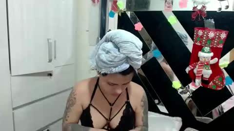 daphne877046 online show from November 2025 06:46:02 PM