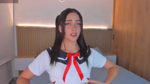 daphne_cooper1 online show from October 2025 02:01:01 AM