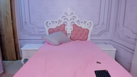 Daphne  online show from March 2025 08:46:01 AM