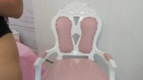 Daphne  online show from March 2025 05:57:01 AM