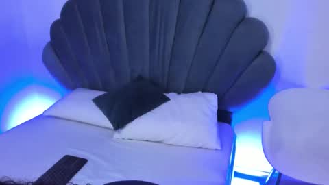 DaphneBlunt online show from November 2025 01:55:02 PM