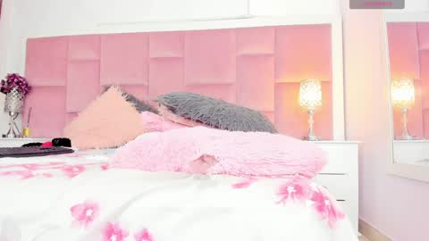 Daphne online show from December 2024 11:13:02 PM