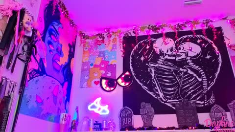 Daphne Madison online show from October 2025 08:51:02 PM