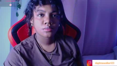 Snapshot of daphnewalker__ chatting on February 2026 01:28:01 AM Daphne online show from February 2026 01:28:01 AM