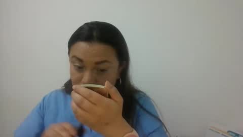 dapnne online show from November 2025 07:58:02 PM