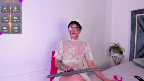 Daphne online show from January 2025 08:32:01 PM