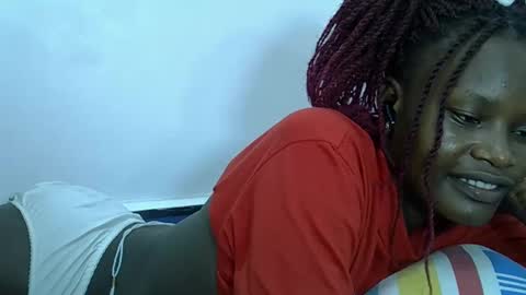 ESTHER online show from March 2025 08:05:01 PM