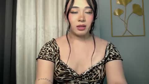 Snapshot of darcy_world chatting on January 2025 01:48:02 AM DARCY online show from January 2025 01:48:02 AM