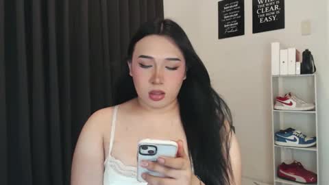 Snapshot of darcy_world chatting on September 2025 06:17:02 AM DARCY online show from September 2025 06:17:02 AM