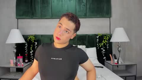 Snapshot of darian_laforteza chatting on June 2026 08:32:02 PM Darian online show from June 2026 08:32:02 PM