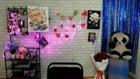 Darina online show from February 2025 09:32:02 AM